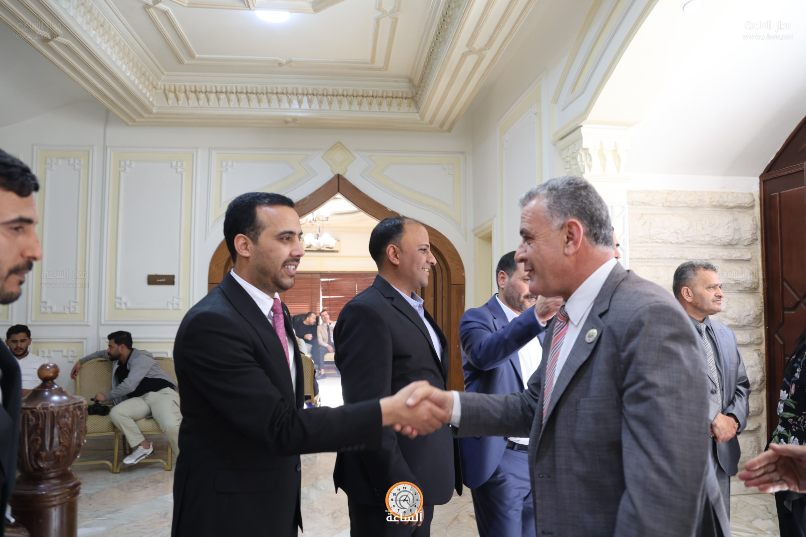 Madar Al-Saa Images 0.8185478560562117