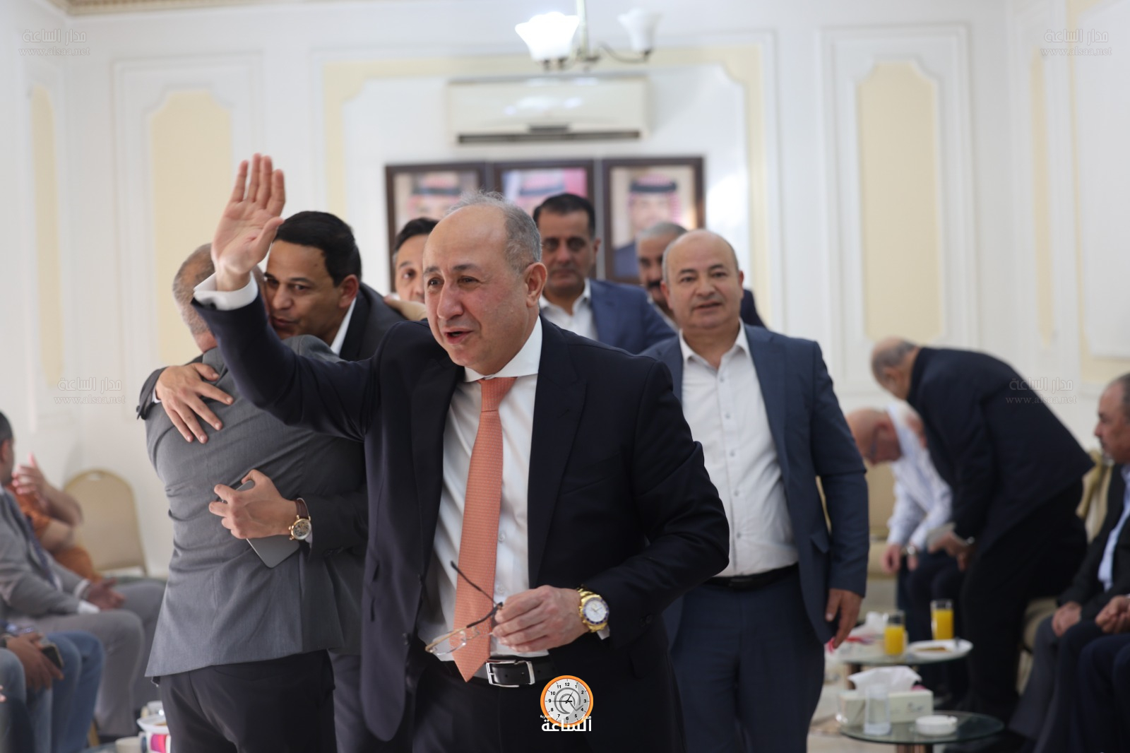 Madar Al-Saa Images 0.3679513113824391