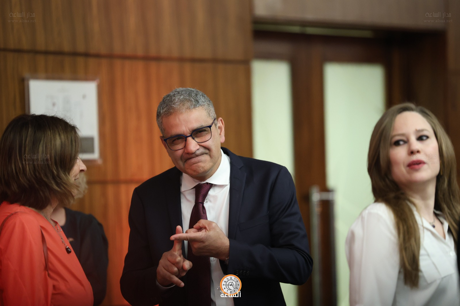 Madar Al-Saa Images 0.8684893641623034