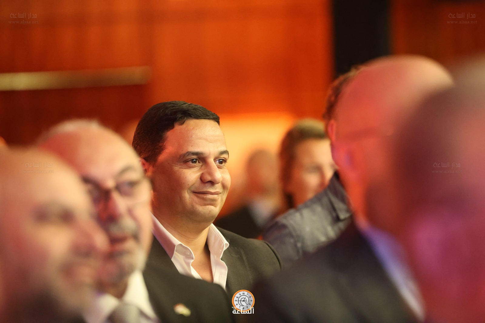 Madar Al-Saa Images 0.2143619573597909