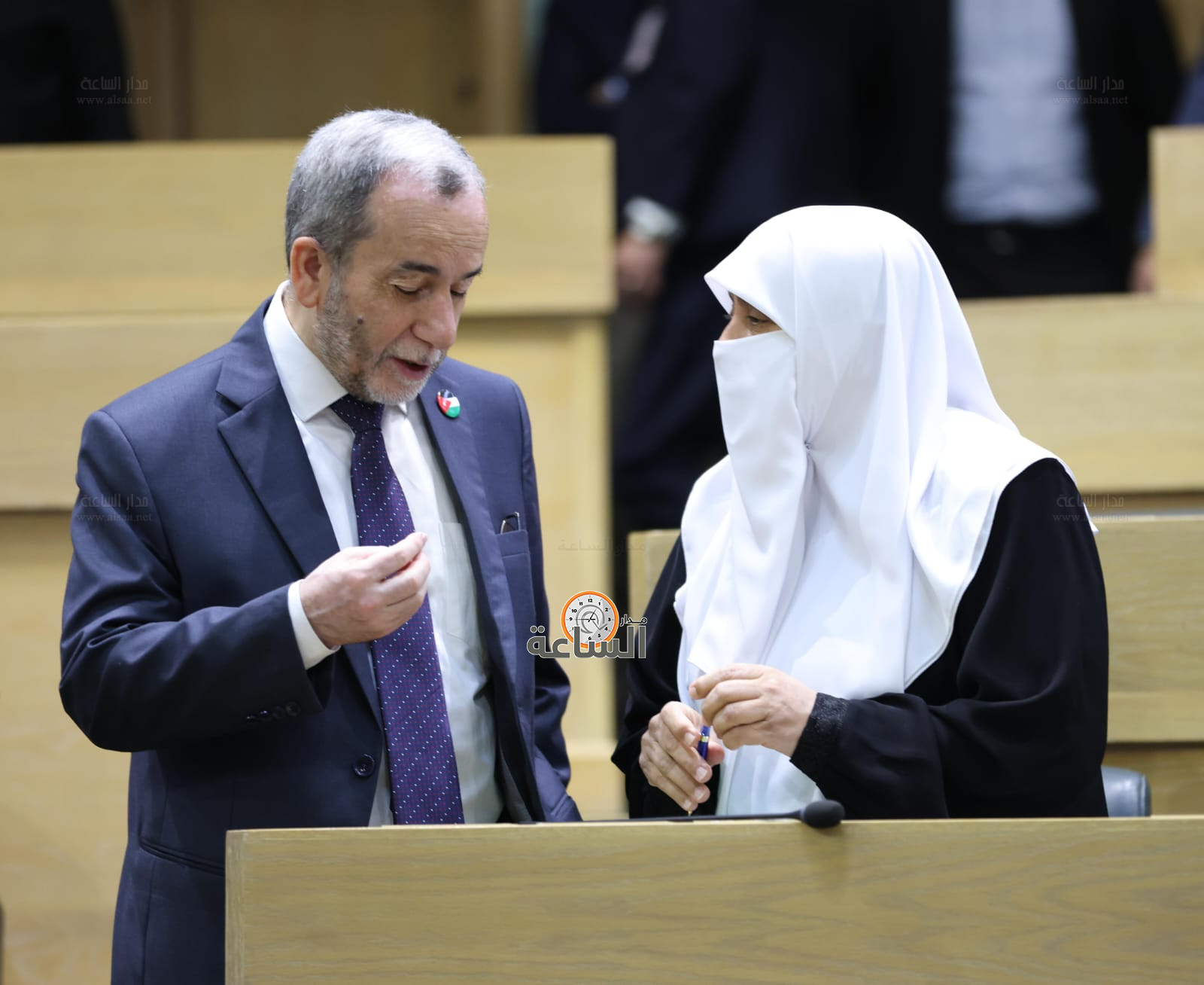 Madar Al-Saa Images 0.24505979485806484