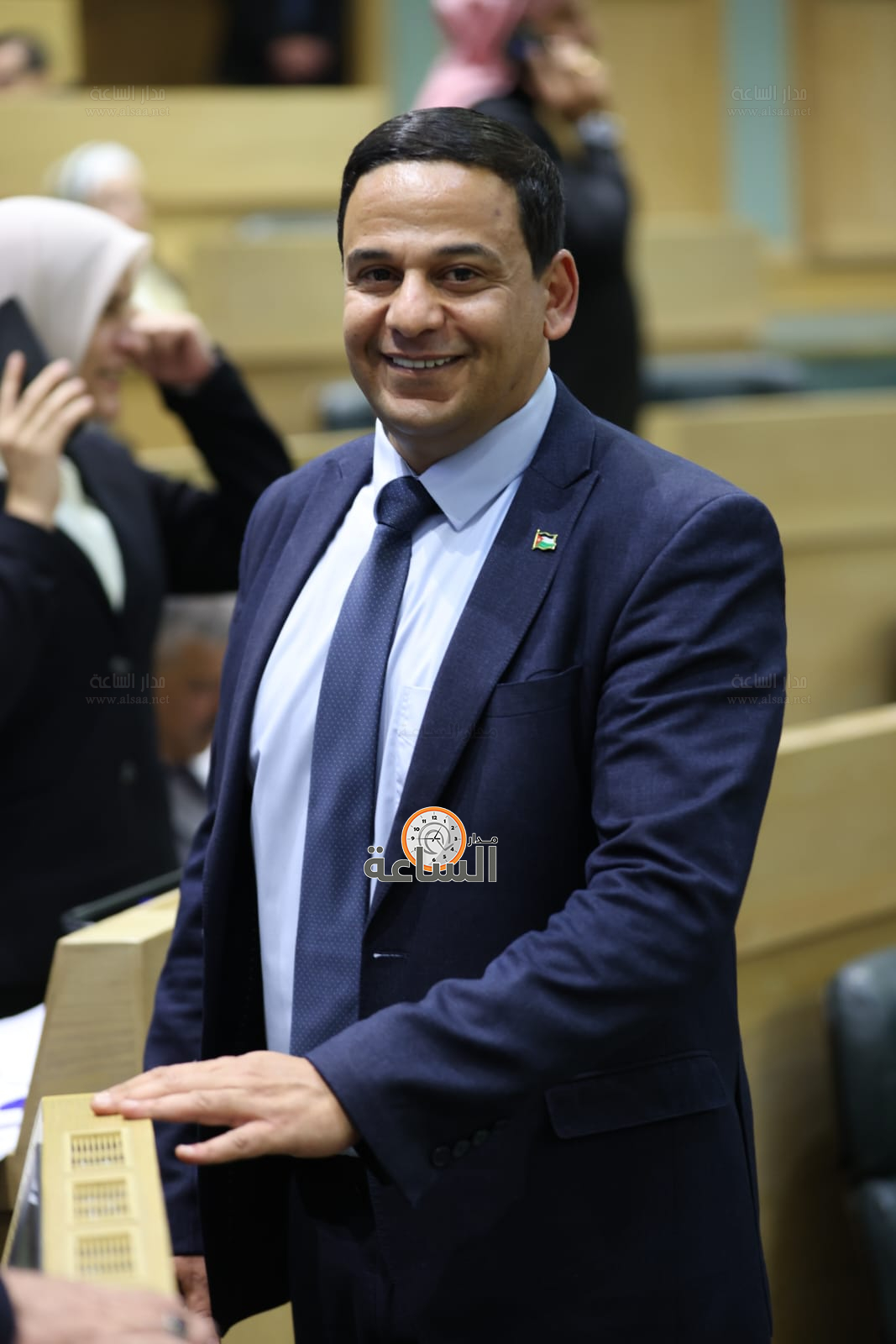 Madar Al-Saa Images 0.8168668991879198