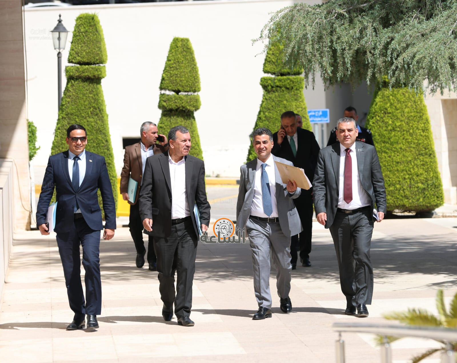 Madar Al-Saa Images 0.6603850770260162