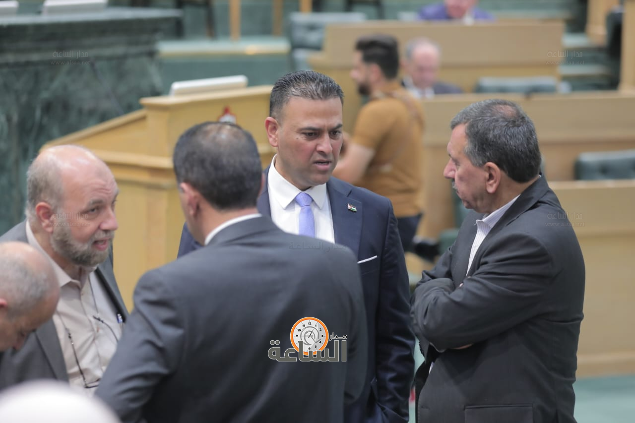 Madar Al-Saa Images 0.11018630385738404