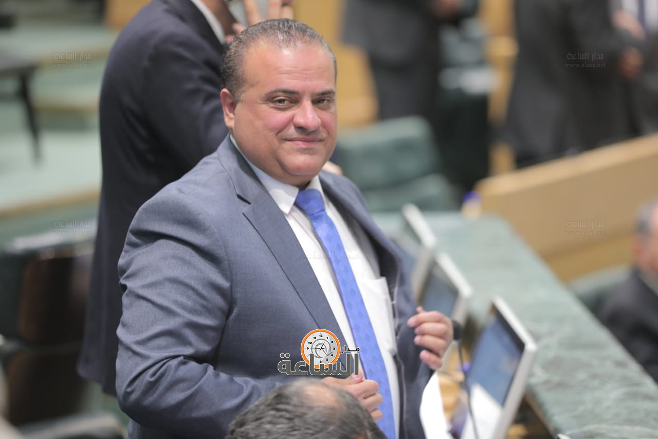 Madar Al-Saa Images 0.7107787817750637