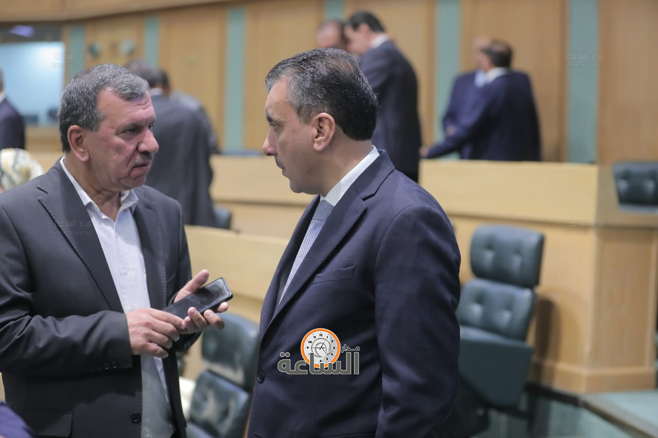 Madar Al-Saa Images 0.35807235777918023