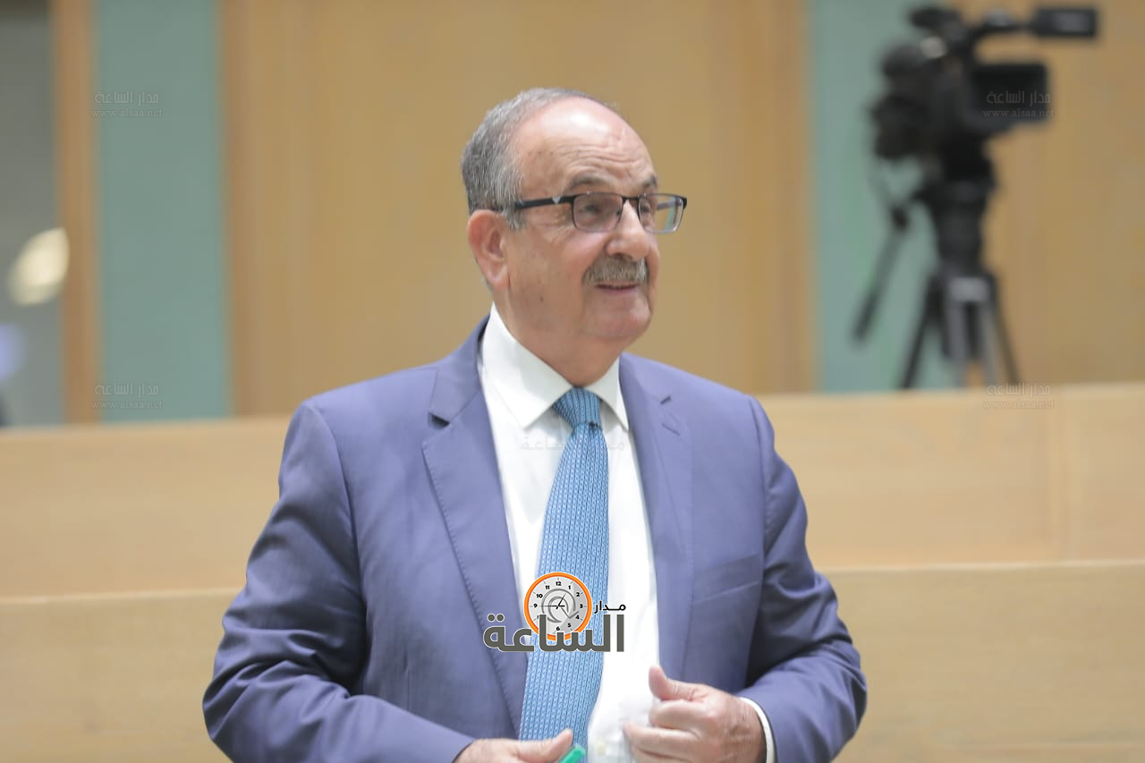 Madar Al-Saa Images 0.6499927314377805