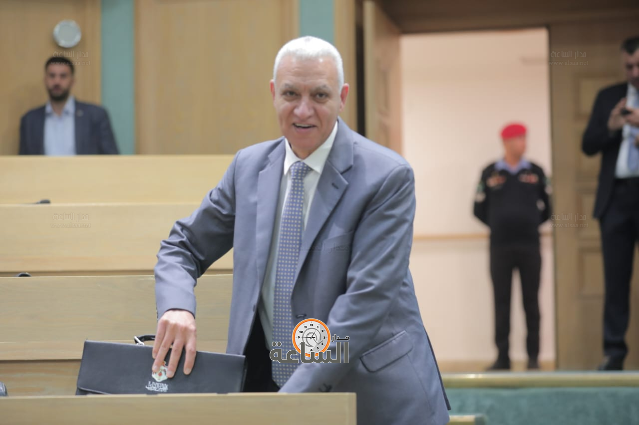 Madar Al-Saa Images 0.620046485528998