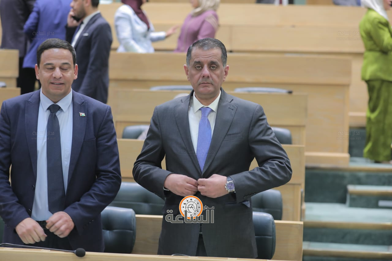 Madar Al-Saa Images 0.8236791950607609