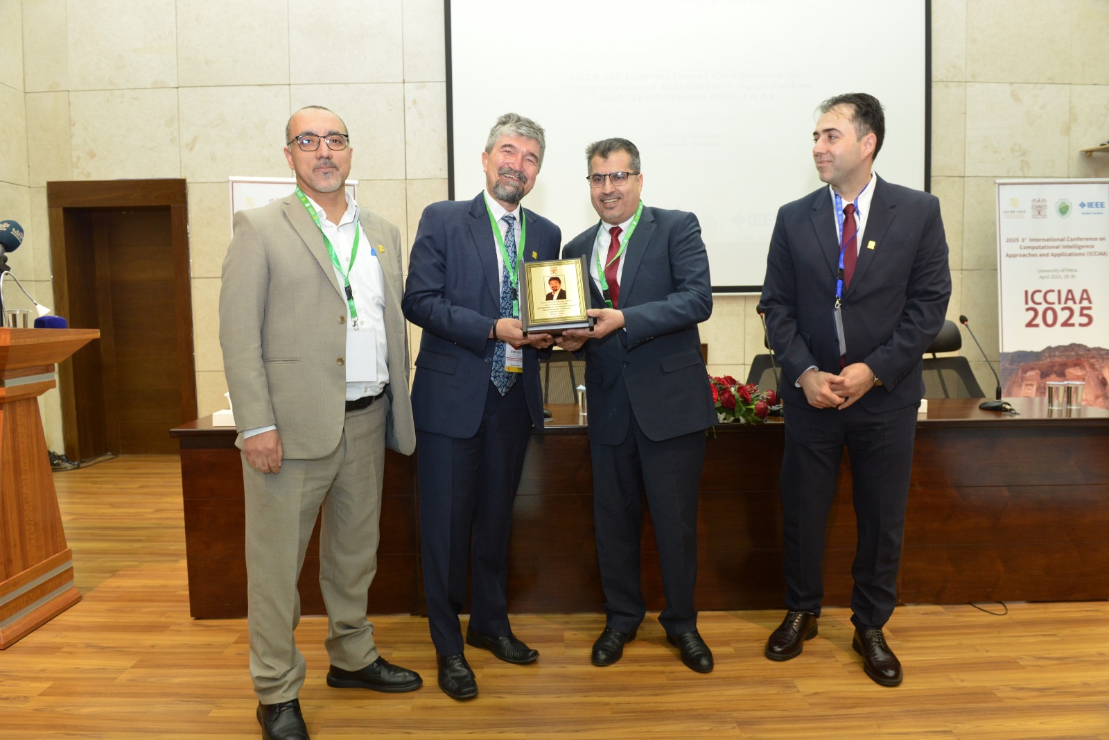 Madar Al-Saa Images 0.30817134688164327