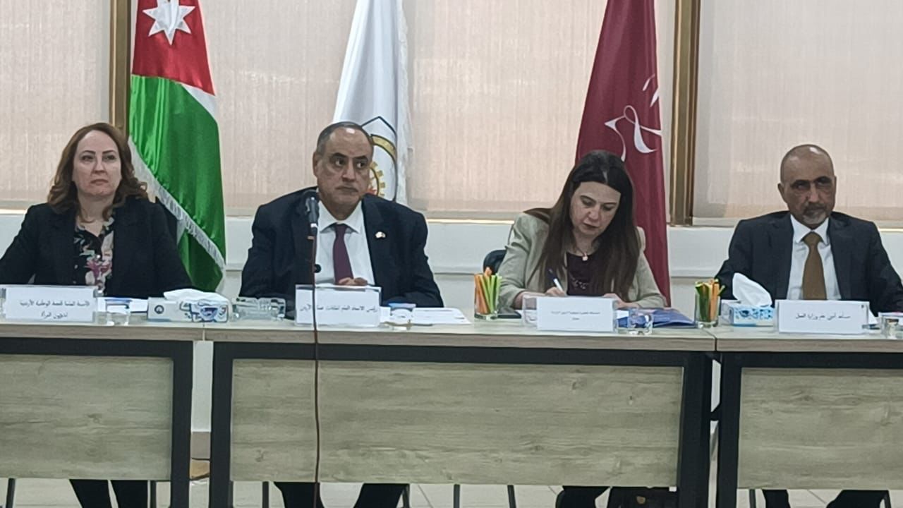 Madar Al-Saa Images 0.0973799291536932