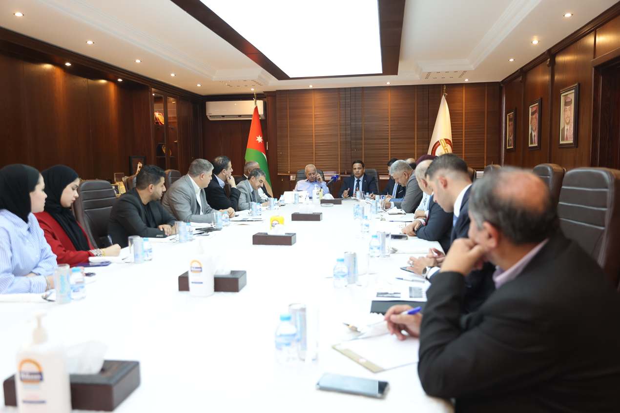 Madar Al-Saa Images 0.3308993147026025