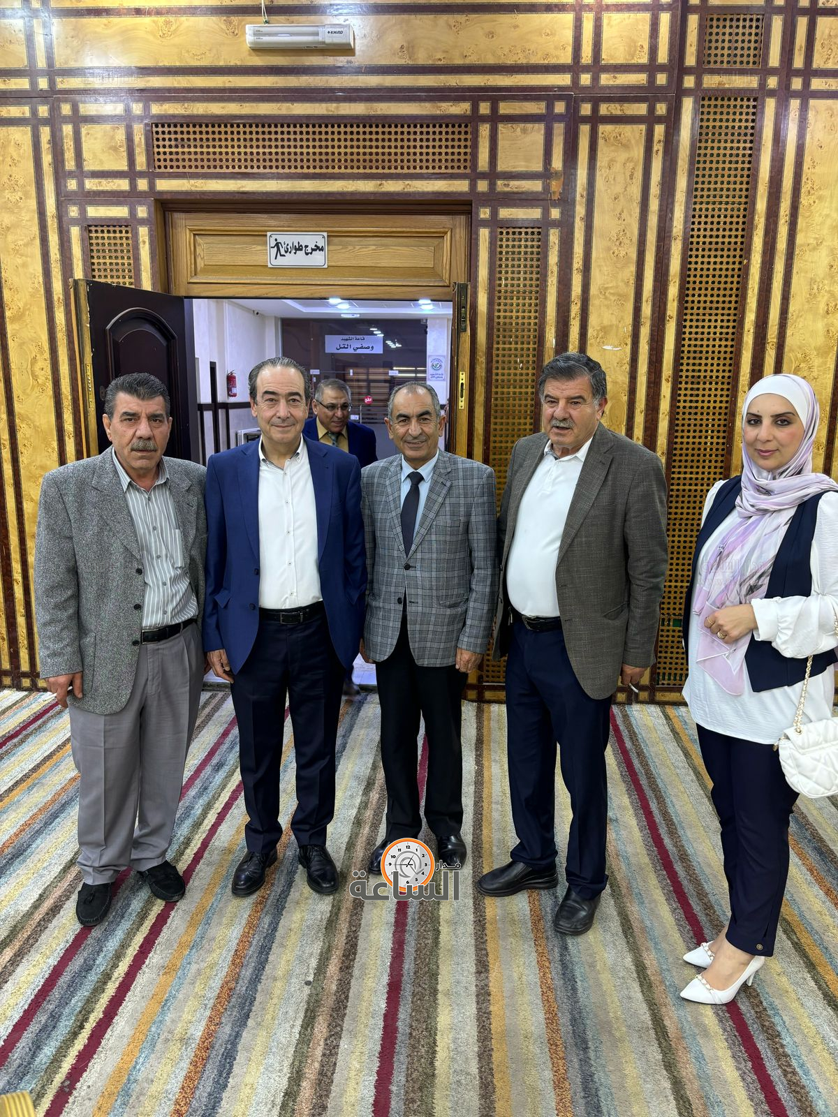 Madar Al-Saa Images 0.9760611421862966