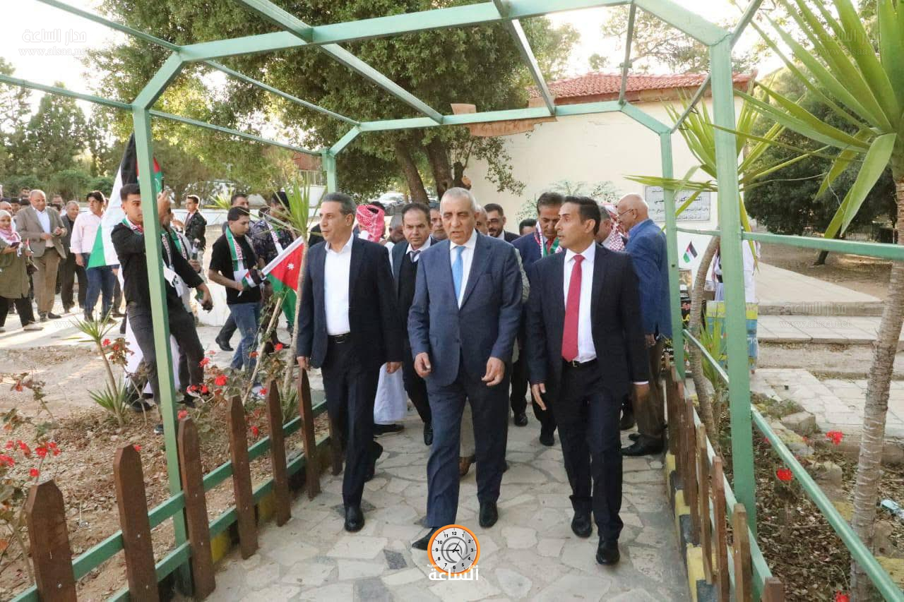 Madar Al-Saa Images 0.16570301904958806