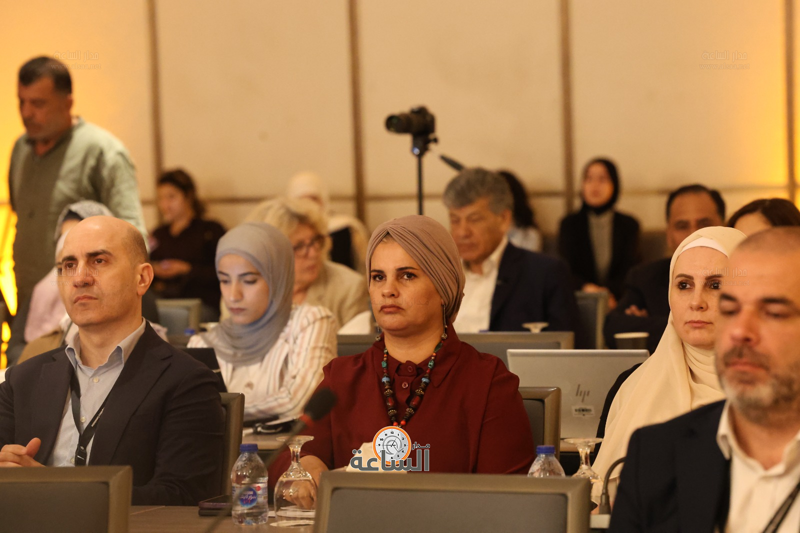 Madar Al-Saa Images 0.44880070361138935