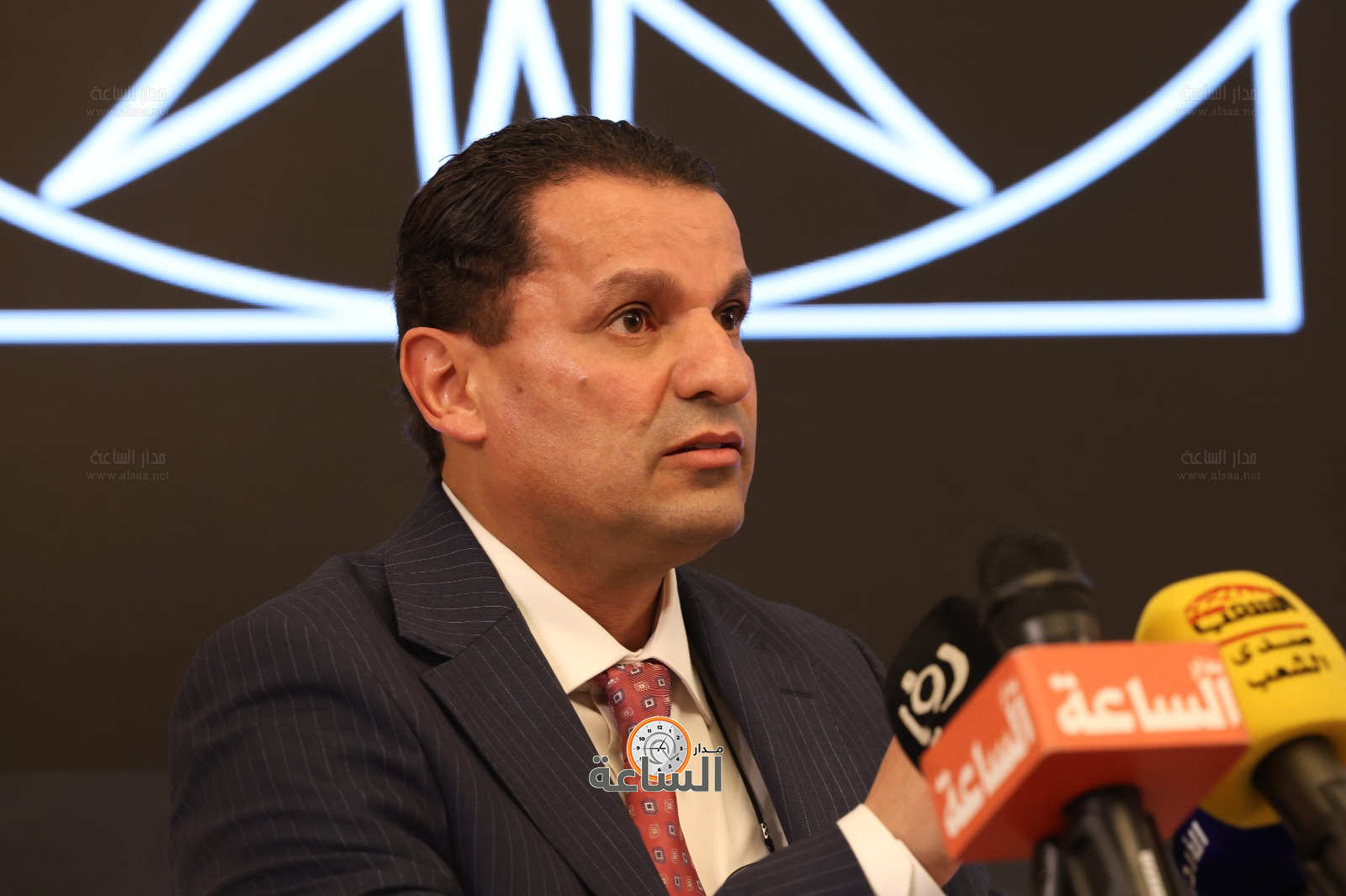 Madar Al-Saa Images 0.8720222912118875