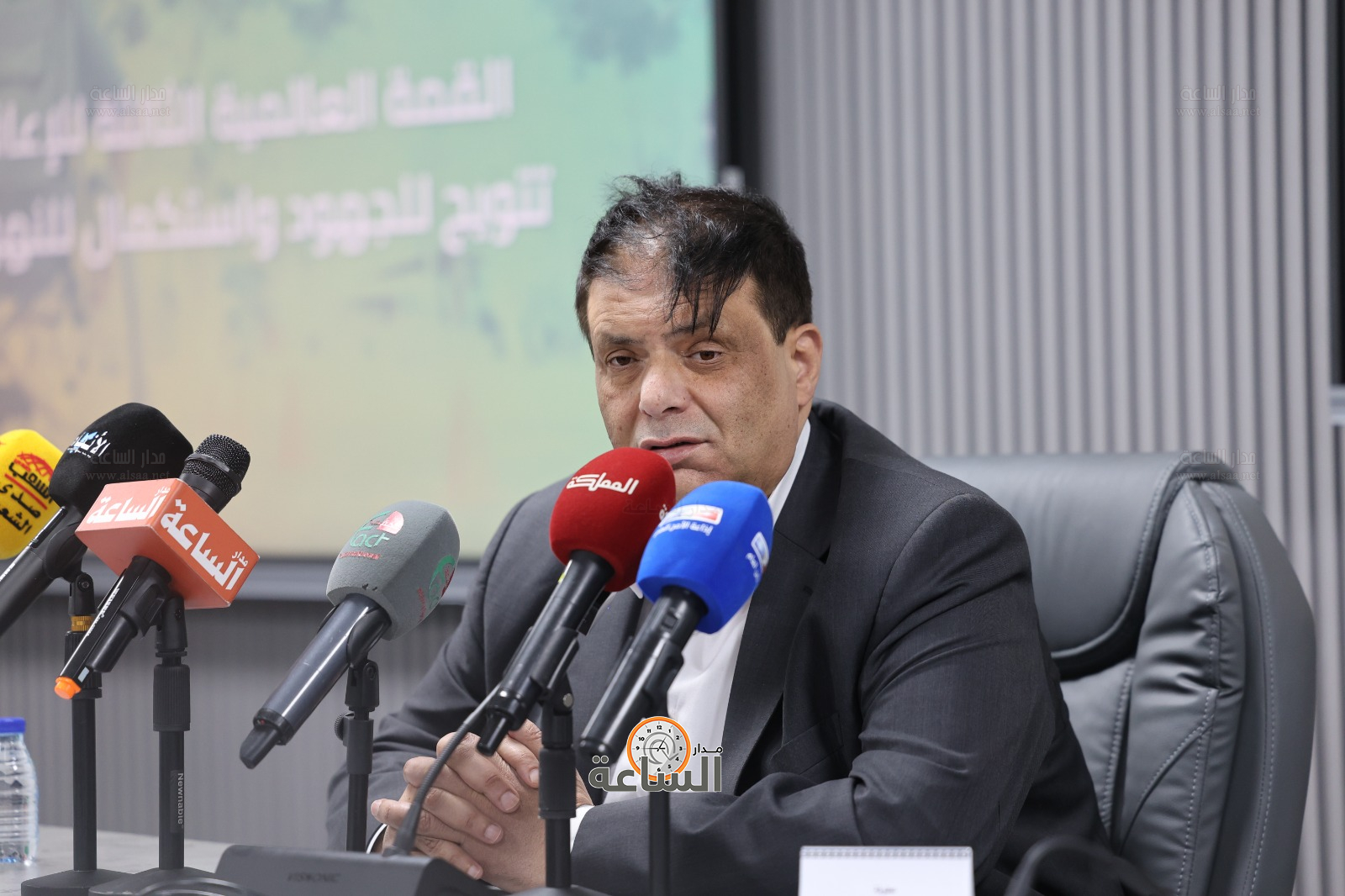 Madar Al-Saa Images 0.053508268252063895