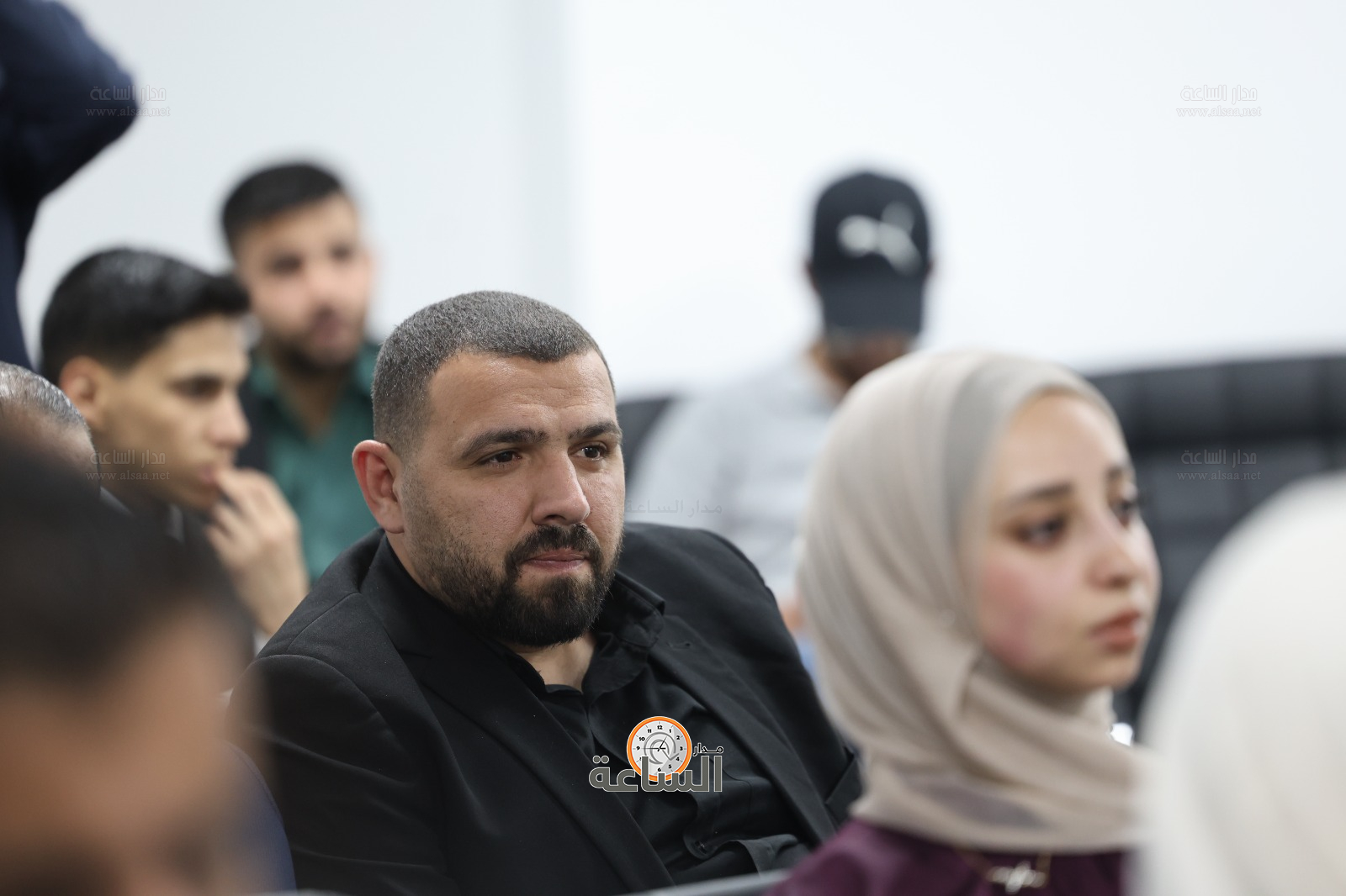 Madar Al-Saa Images 0.4491345486198147