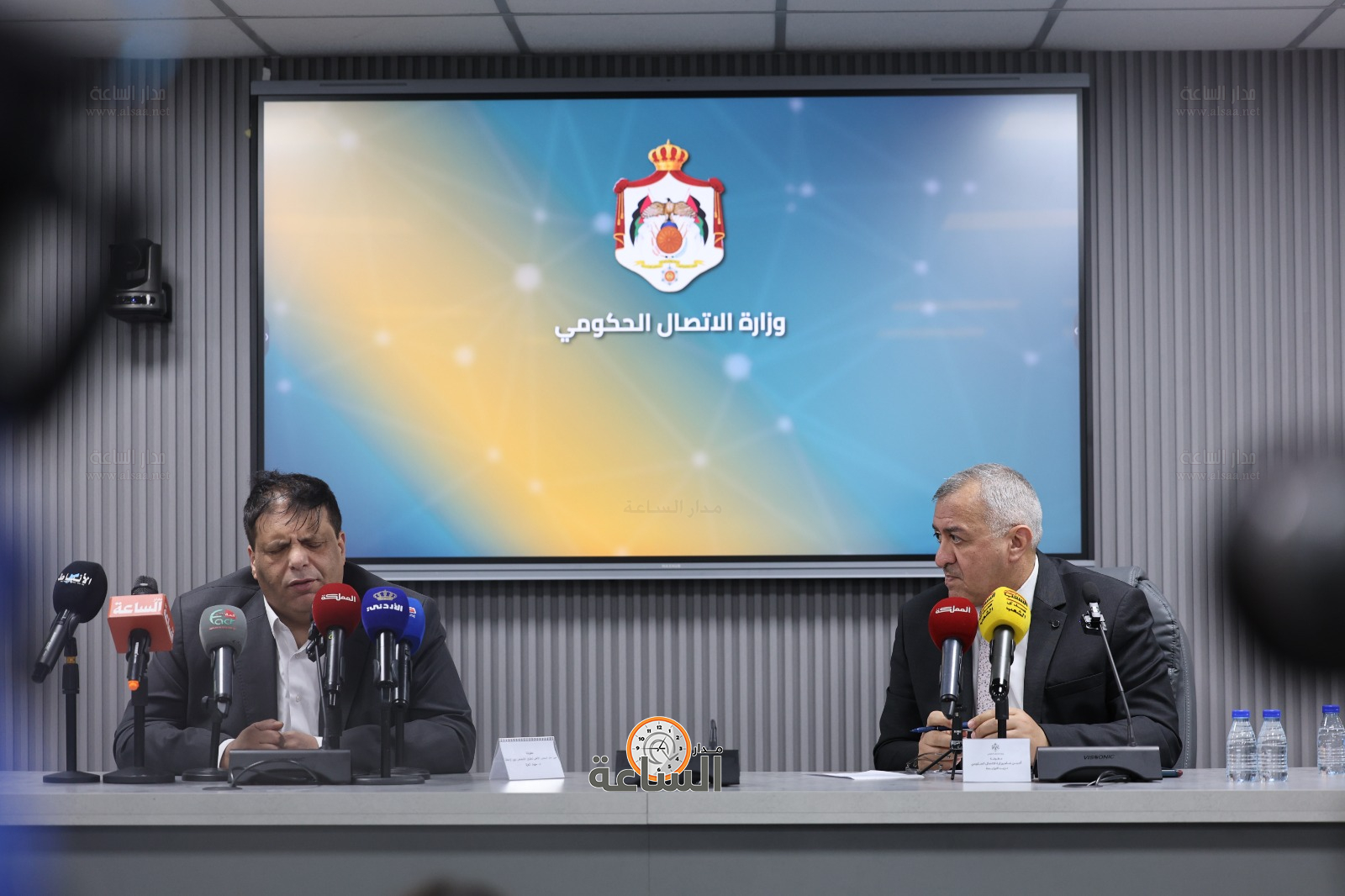 Madar Al-Saa Images 0.6969401352861705