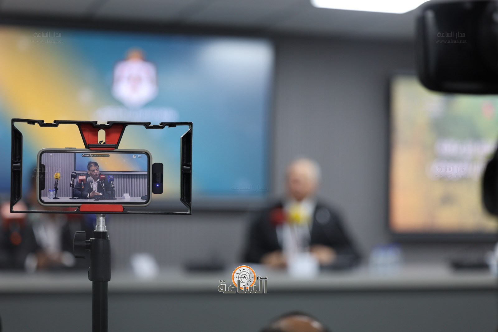 Madar Al-Saa Images 0.9014011826088763