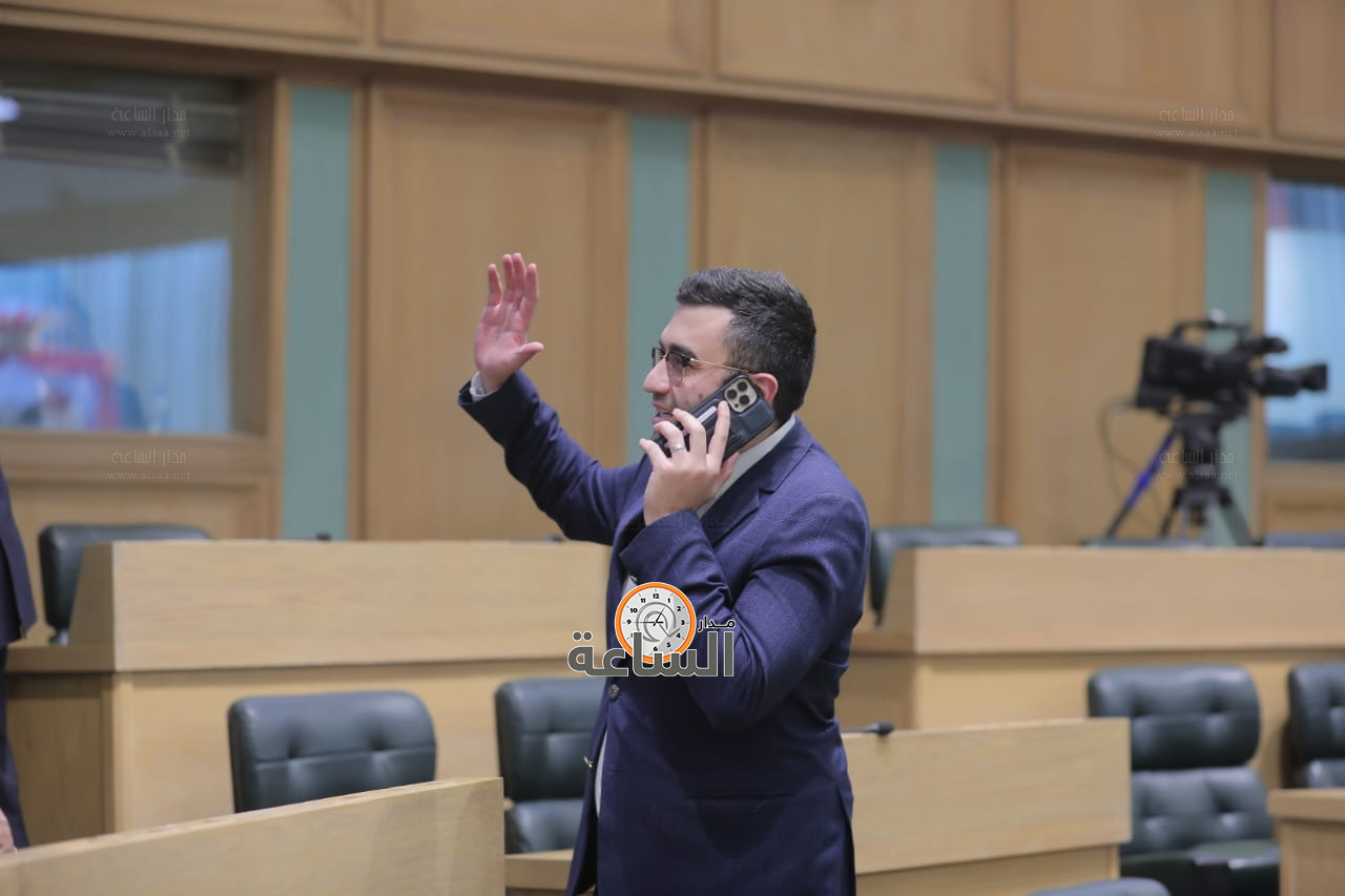 Madar Al-Saa Images 0.7060196391167004