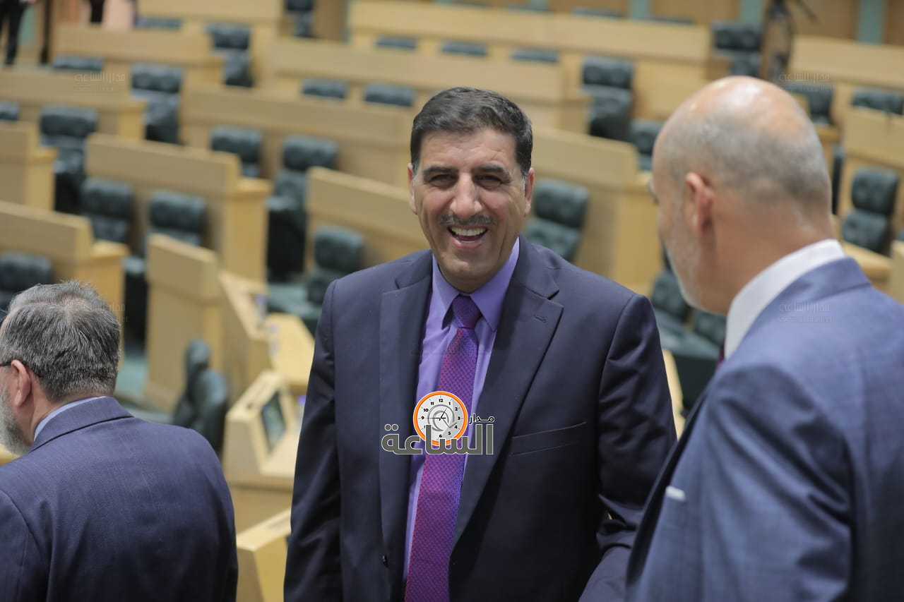 Madar Al-Saa Images 0.8042134684835891