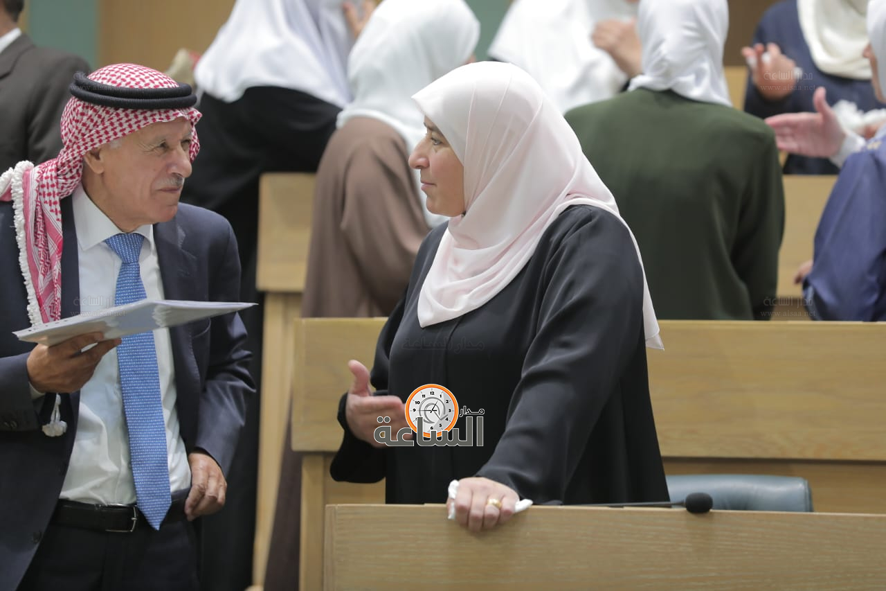 Madar Al-Saa Images 0.07425328760032435