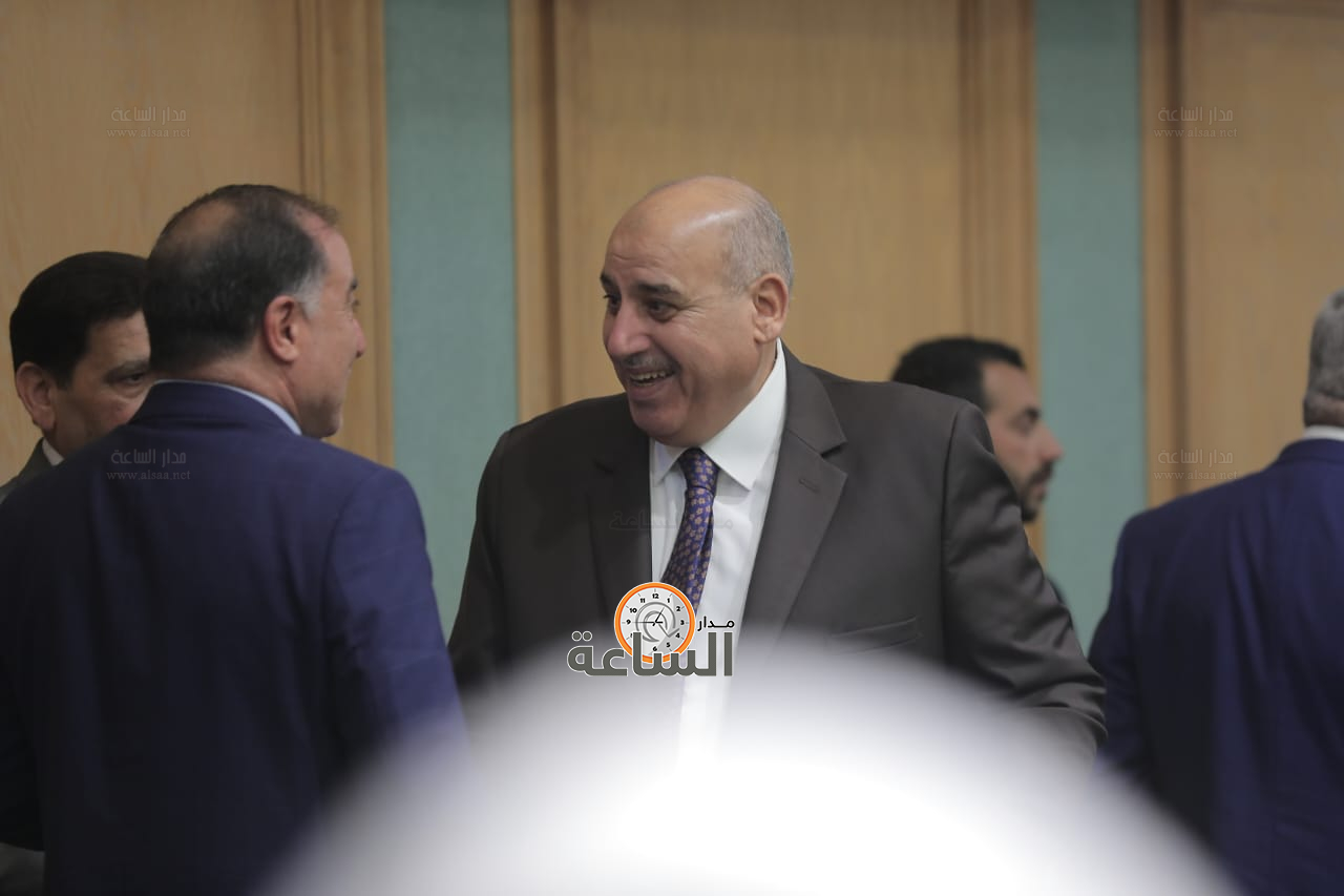 Madar Al-Saa Images 0.09901462624767032