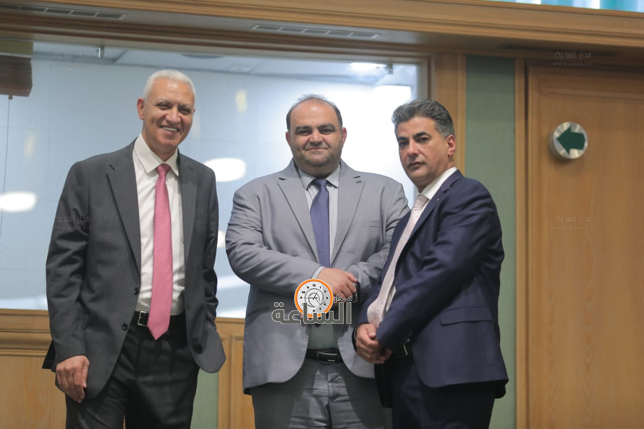 Madar Al-Saa Images 0.9886873296026315