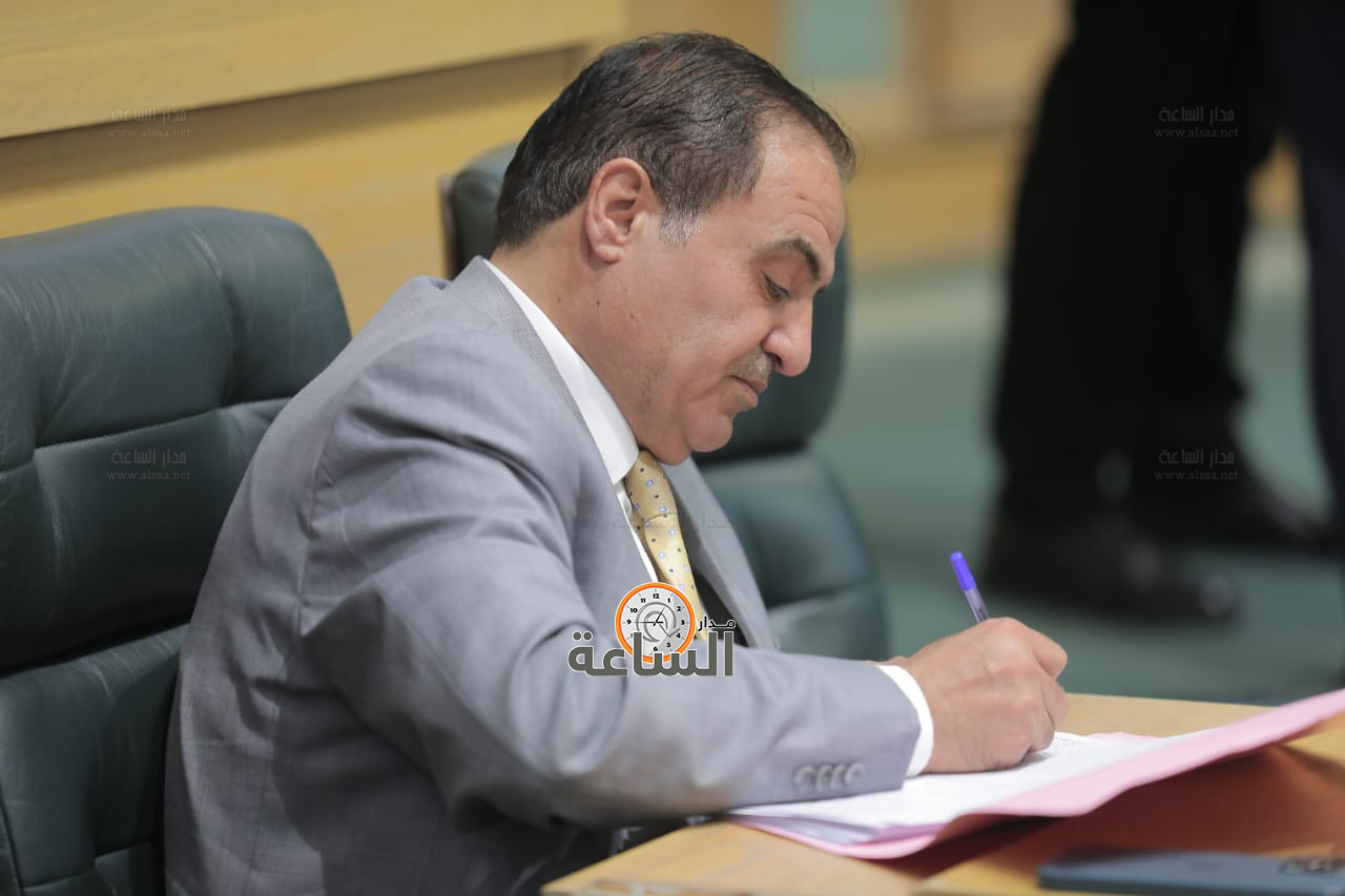 Madar Al-Saa Images 0.7085981985557551