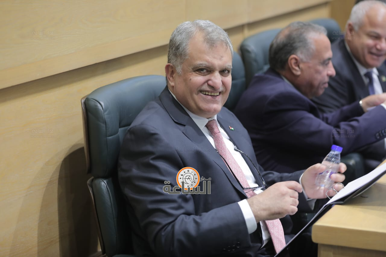 Madar Al-Saa Images 0.47459776012587407