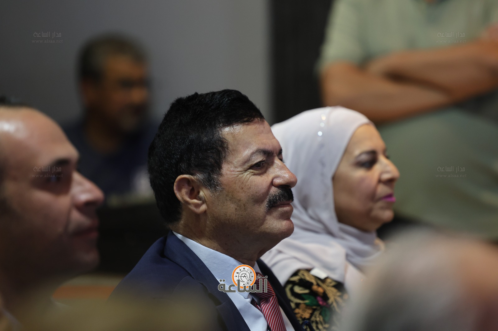 Madar Al-Saa Images 0.7809527725335474