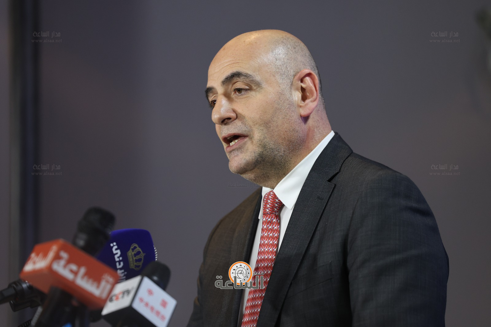 Madar Al-Saa Images 0.8737720865610759