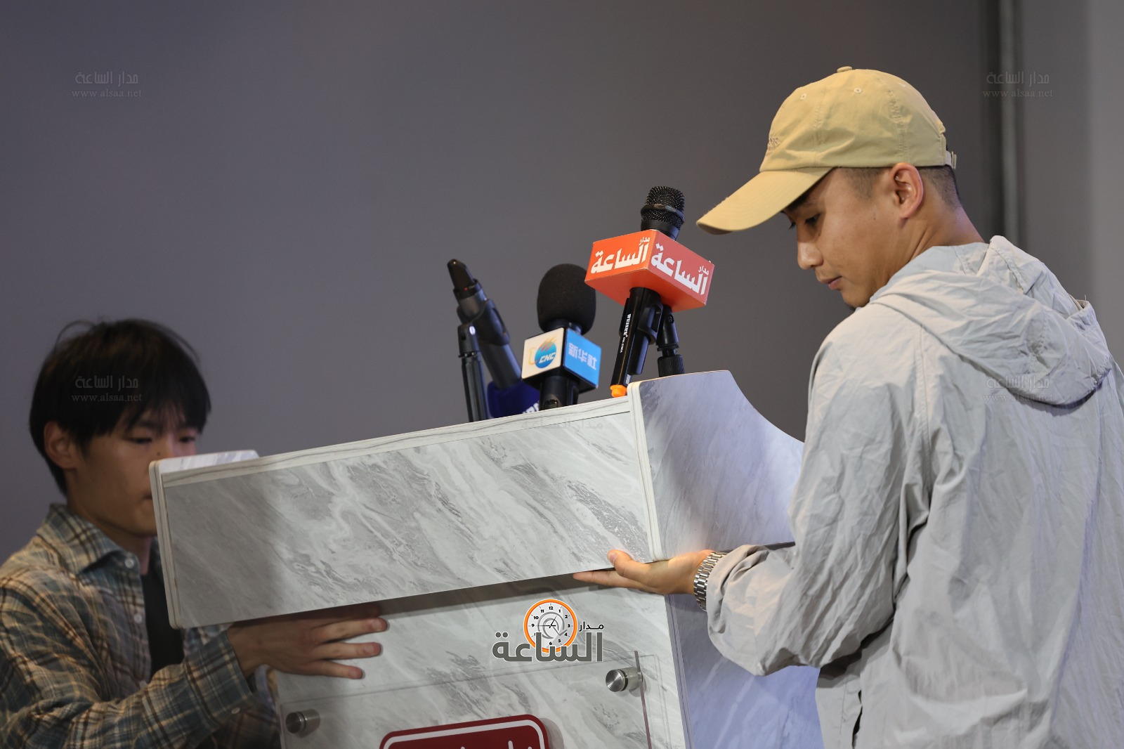 Madar Al-Saa Images 0.5255235359891502