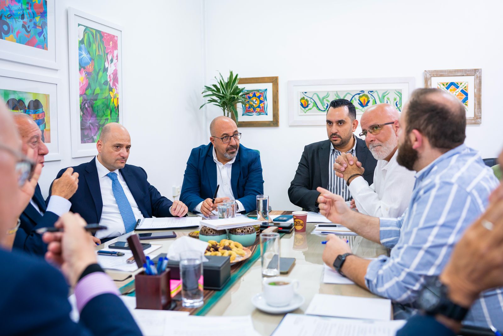 Madar Al-Saa Images 0.8340194832326329