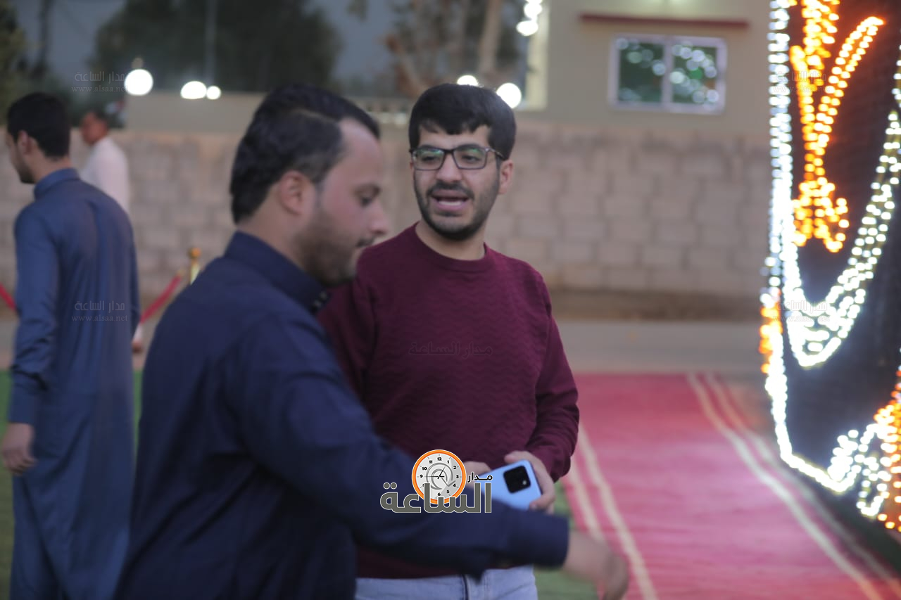 Madar Al-Saa Images 0.8309425064504558