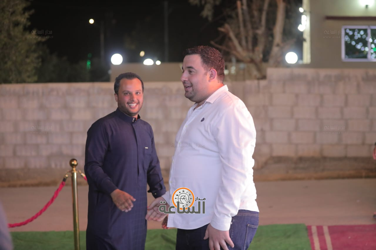 Madar Al-Saa Images 0.42124341292143985