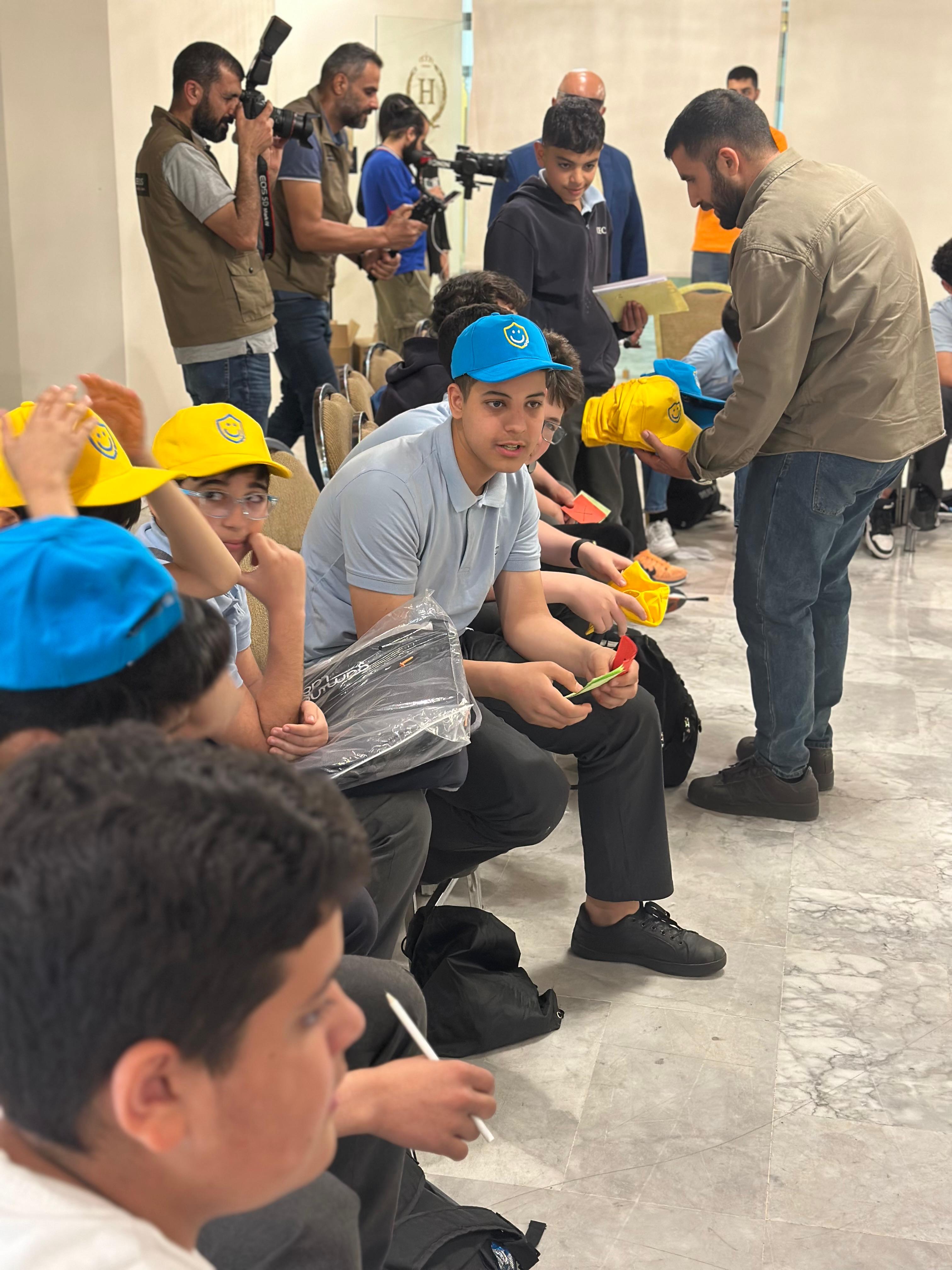 Madar Al-Saa Images 0.405390882307996