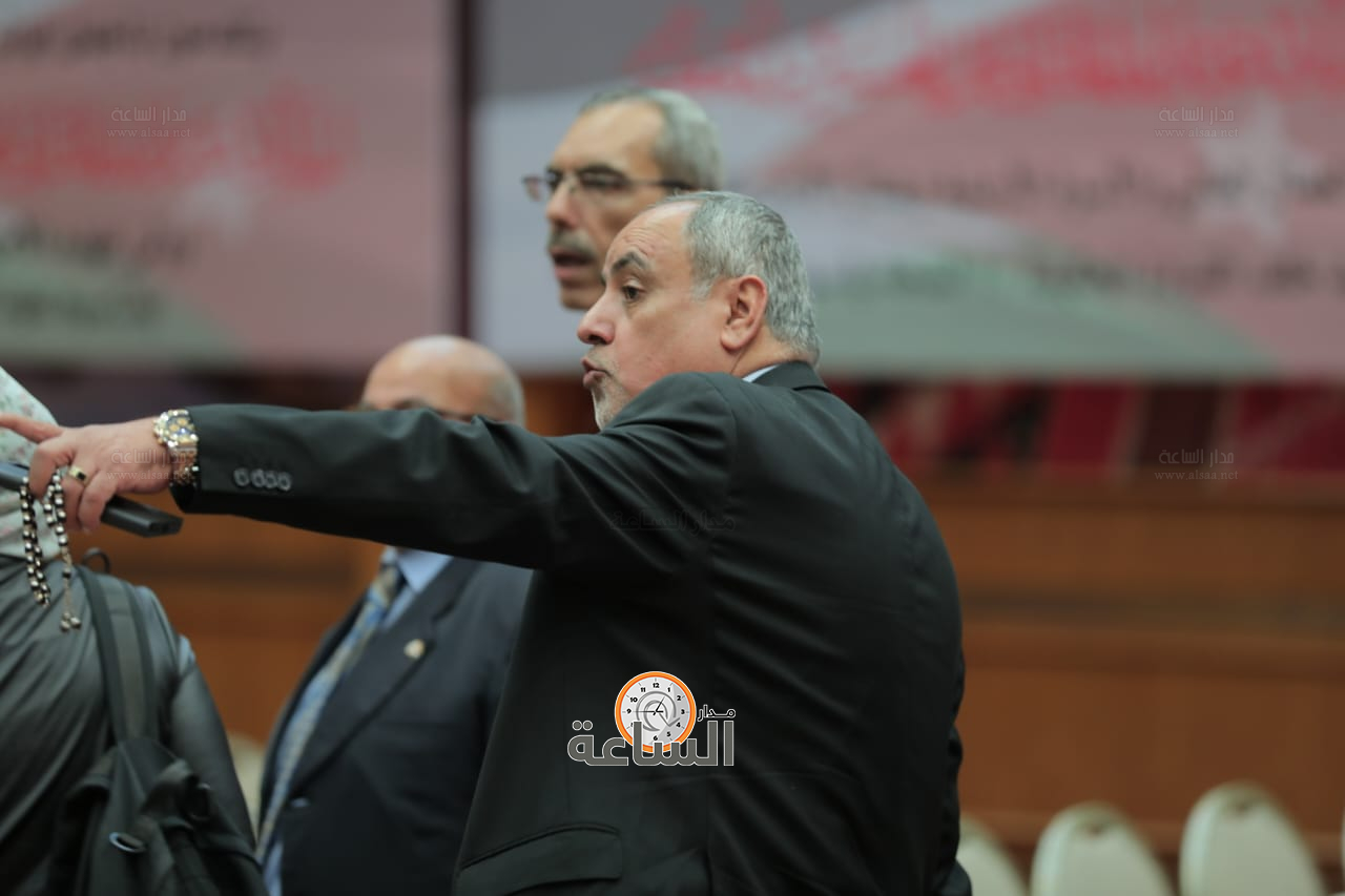 Madar Al-Saa Images 0.3090179690859234