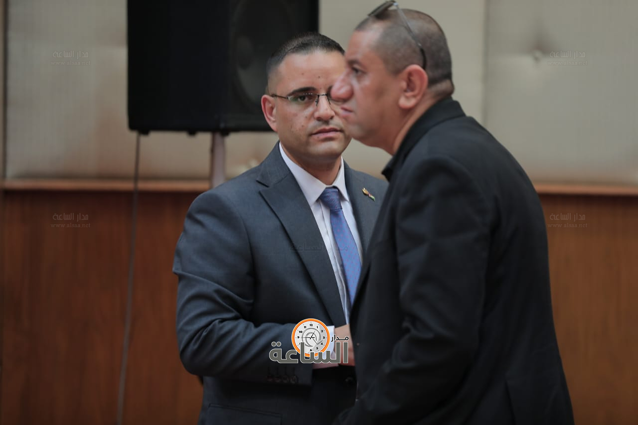 Madar Al-Saa Images 0.5815747512375169