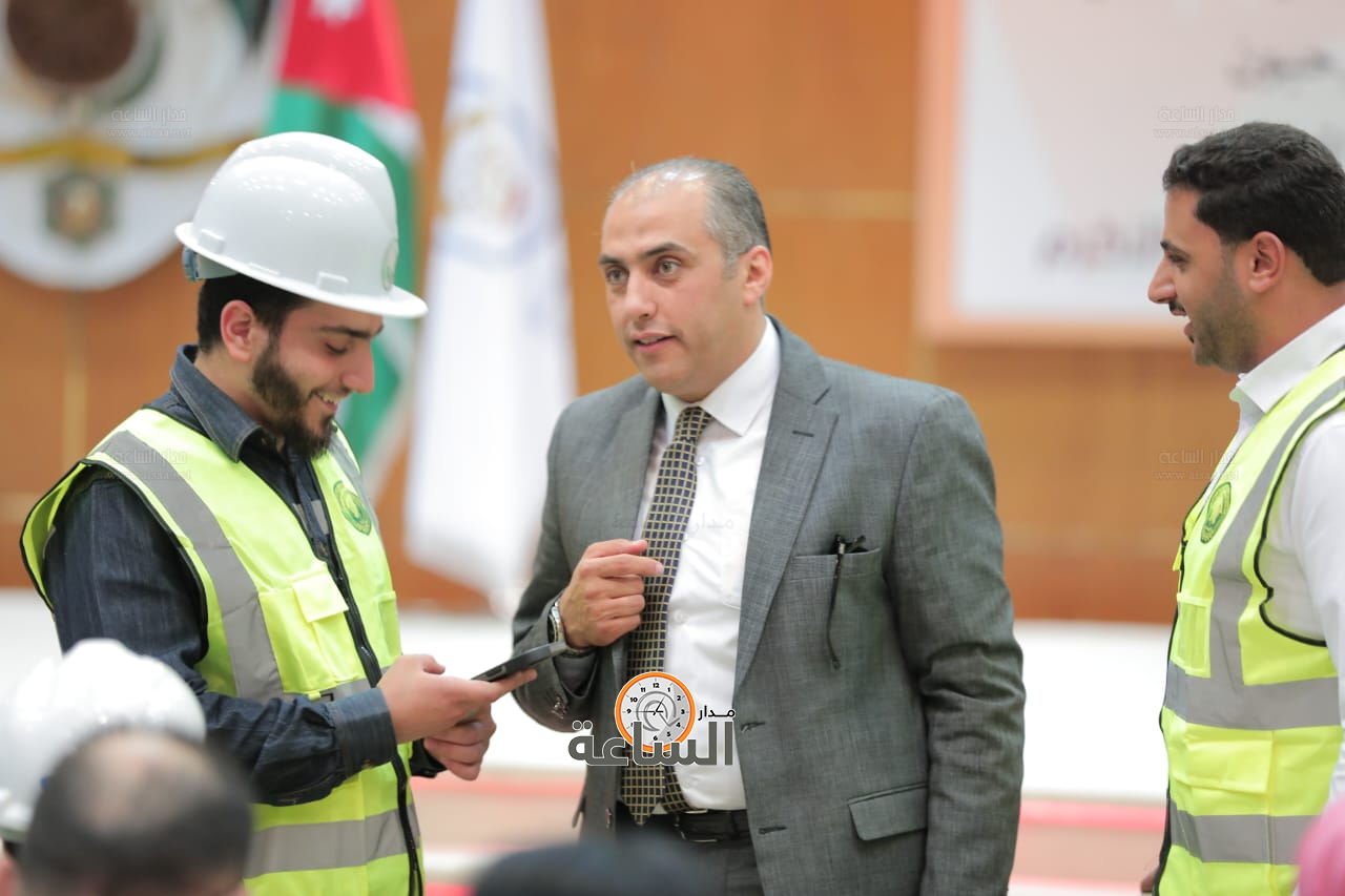 Madar Al-Saa Images 0.376939655148395