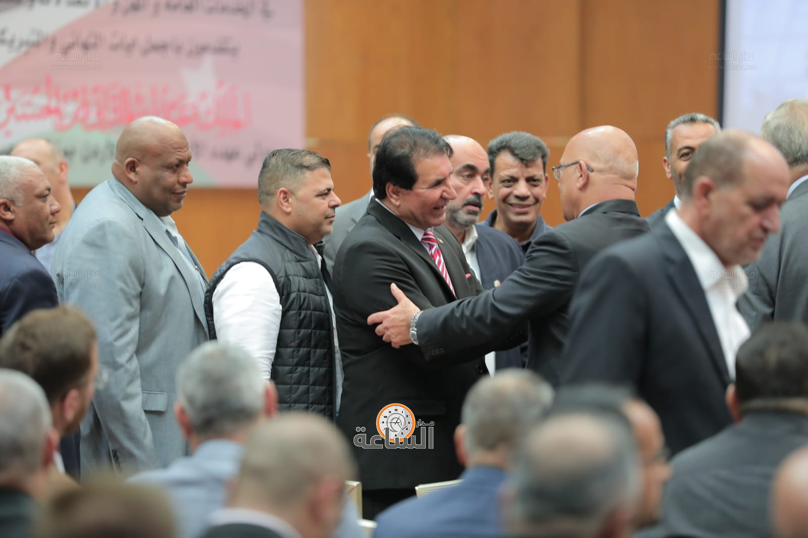 Madar Al-Saa Images 0.5935642428176868