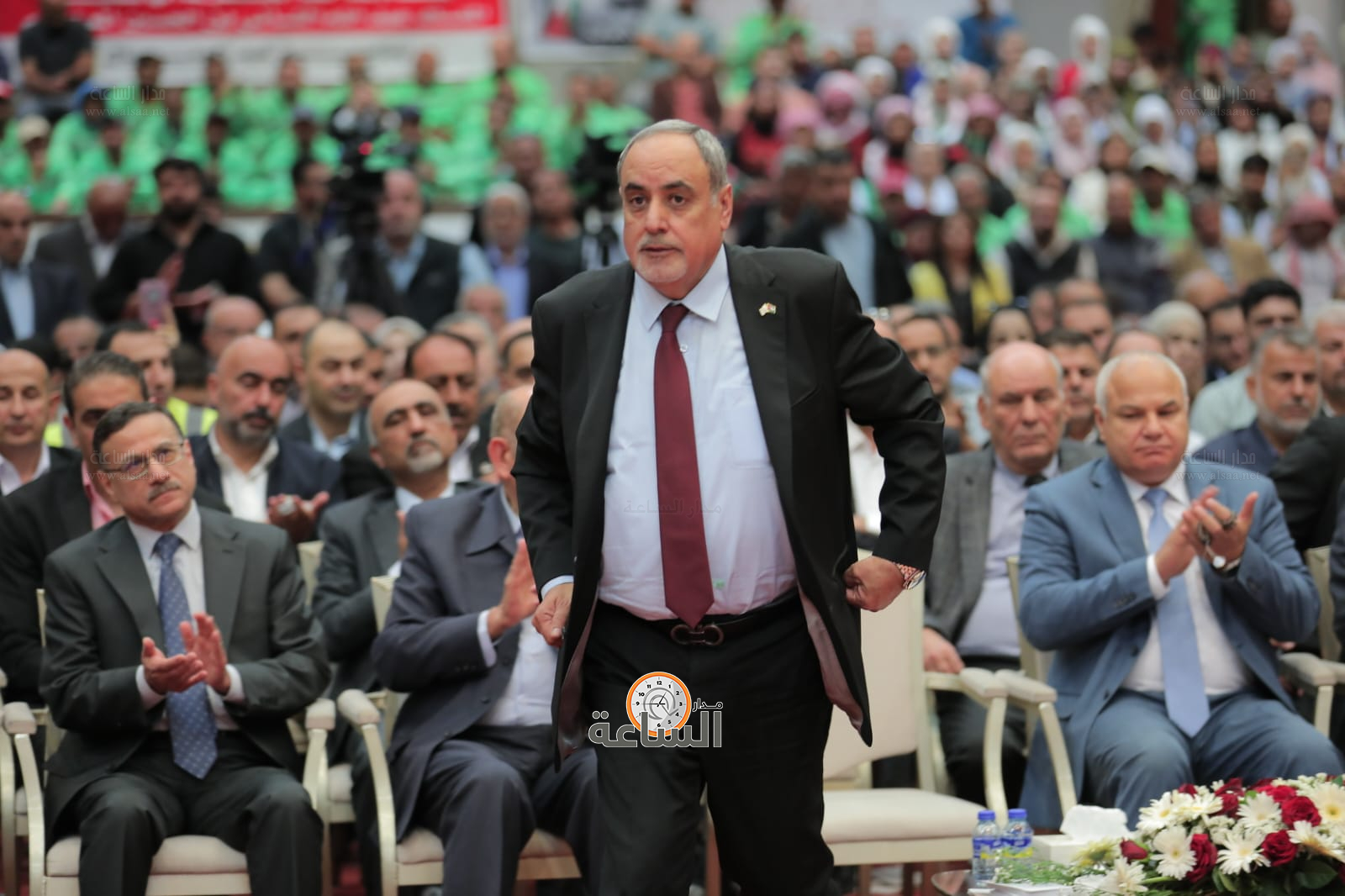 Madar Al-Saa Images 0.9469088343984684