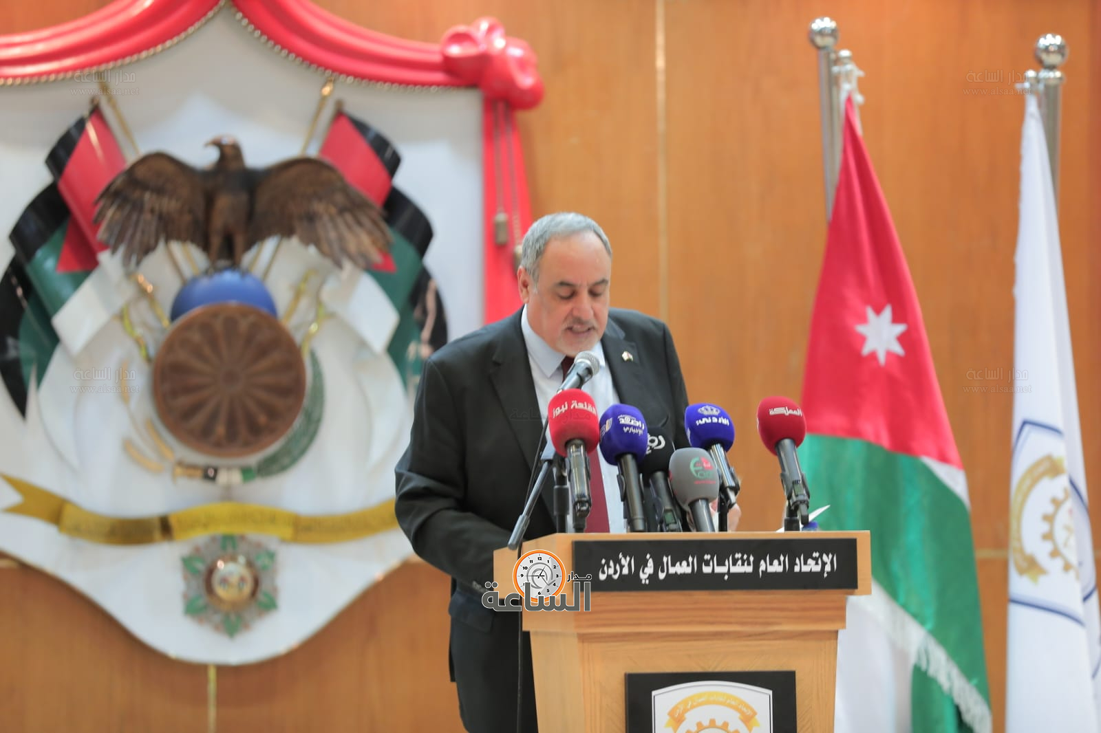 Madar Al-Saa Images 0.04401019329402878