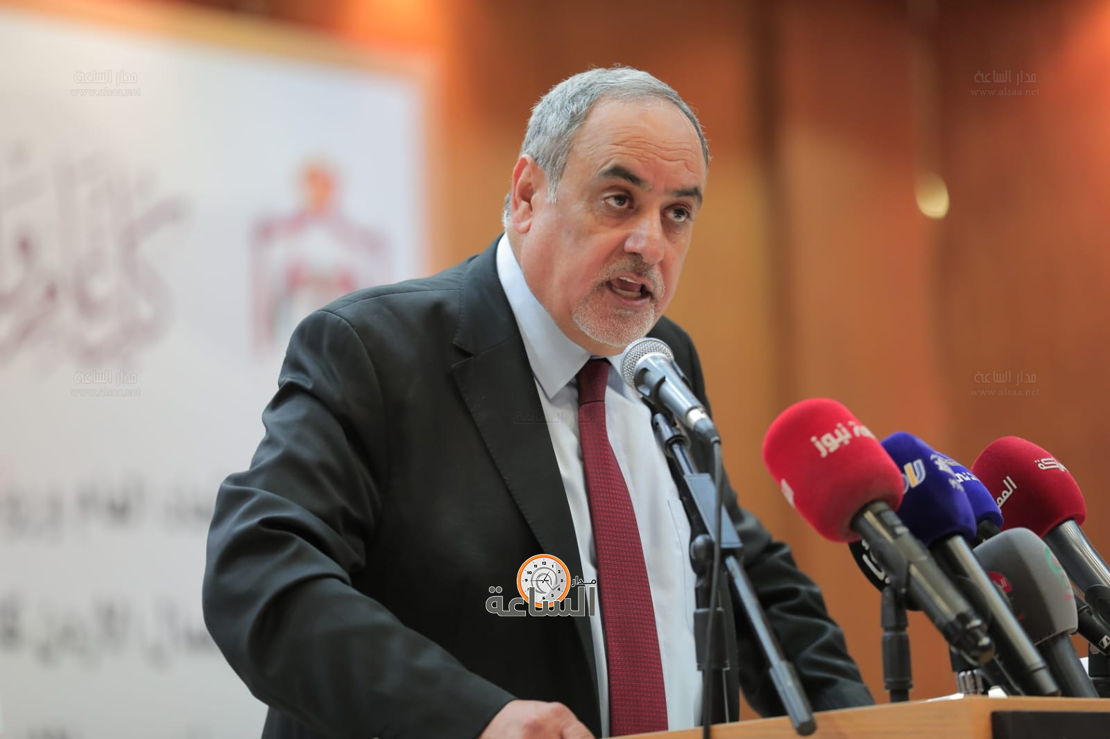 Madar Al-Saa Images 0.7325041371081923