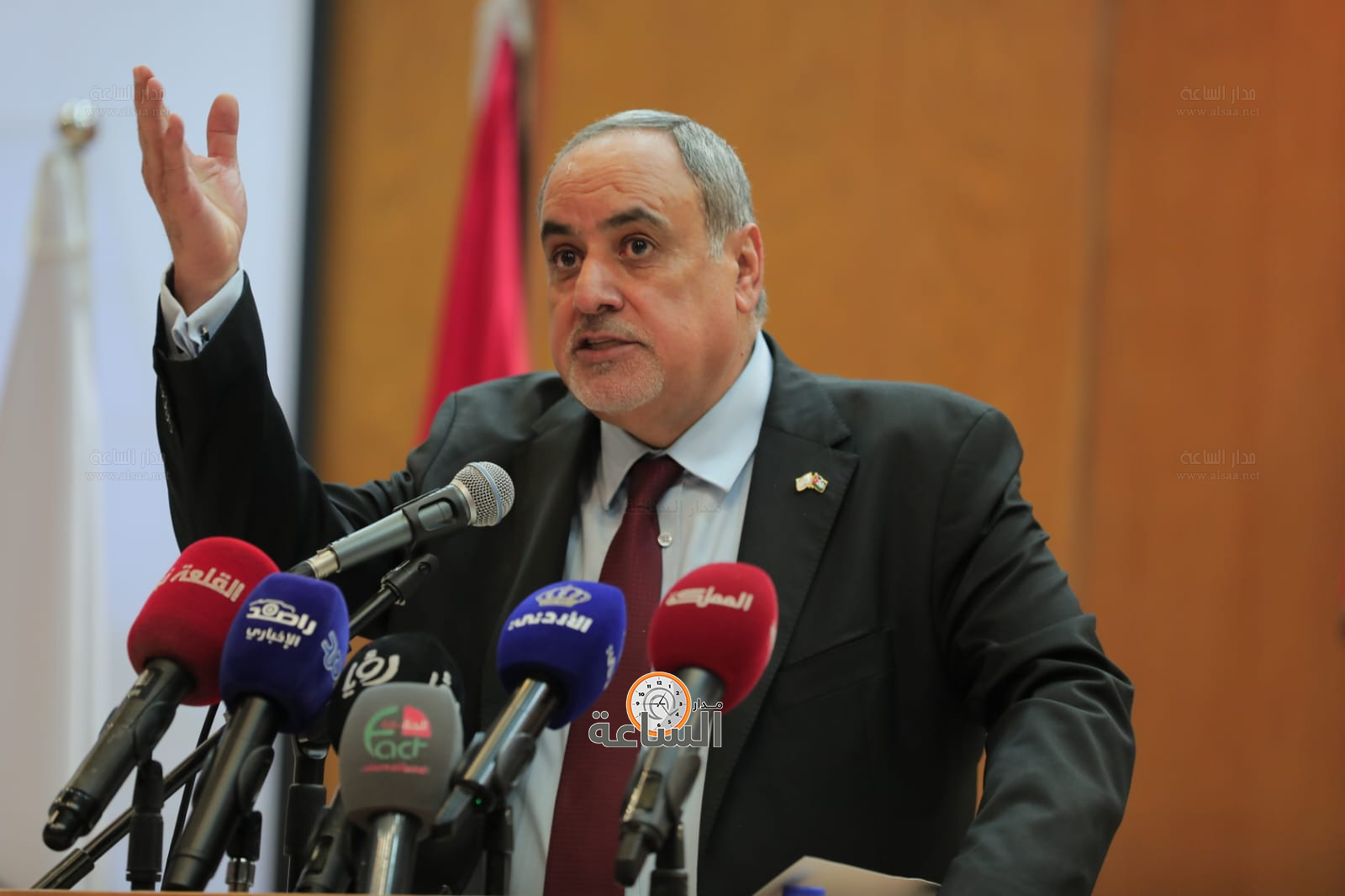 Madar Al-Saa Images 0.6952280965852428