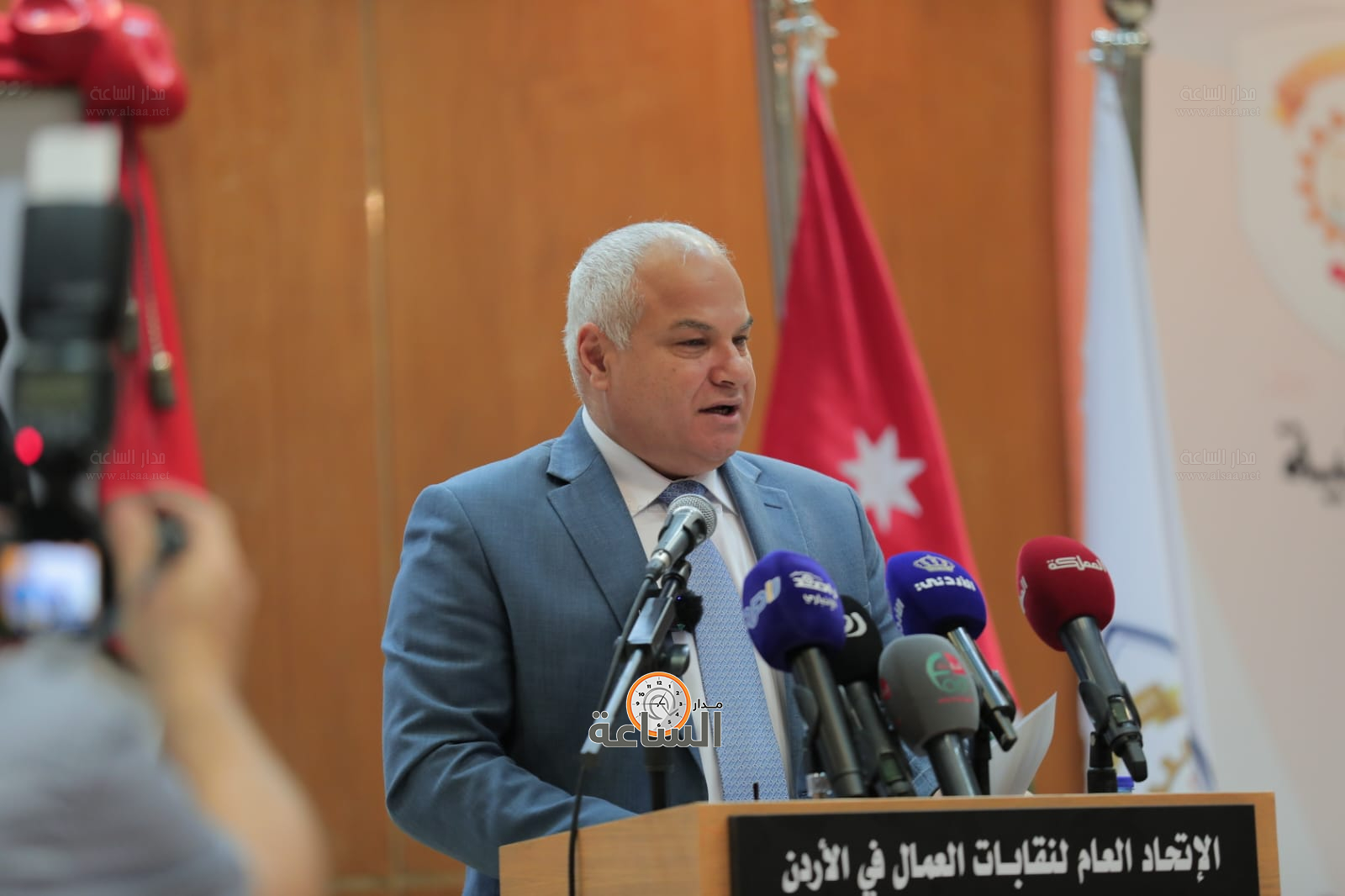 Madar Al-Saa Images 0.22863000699823133