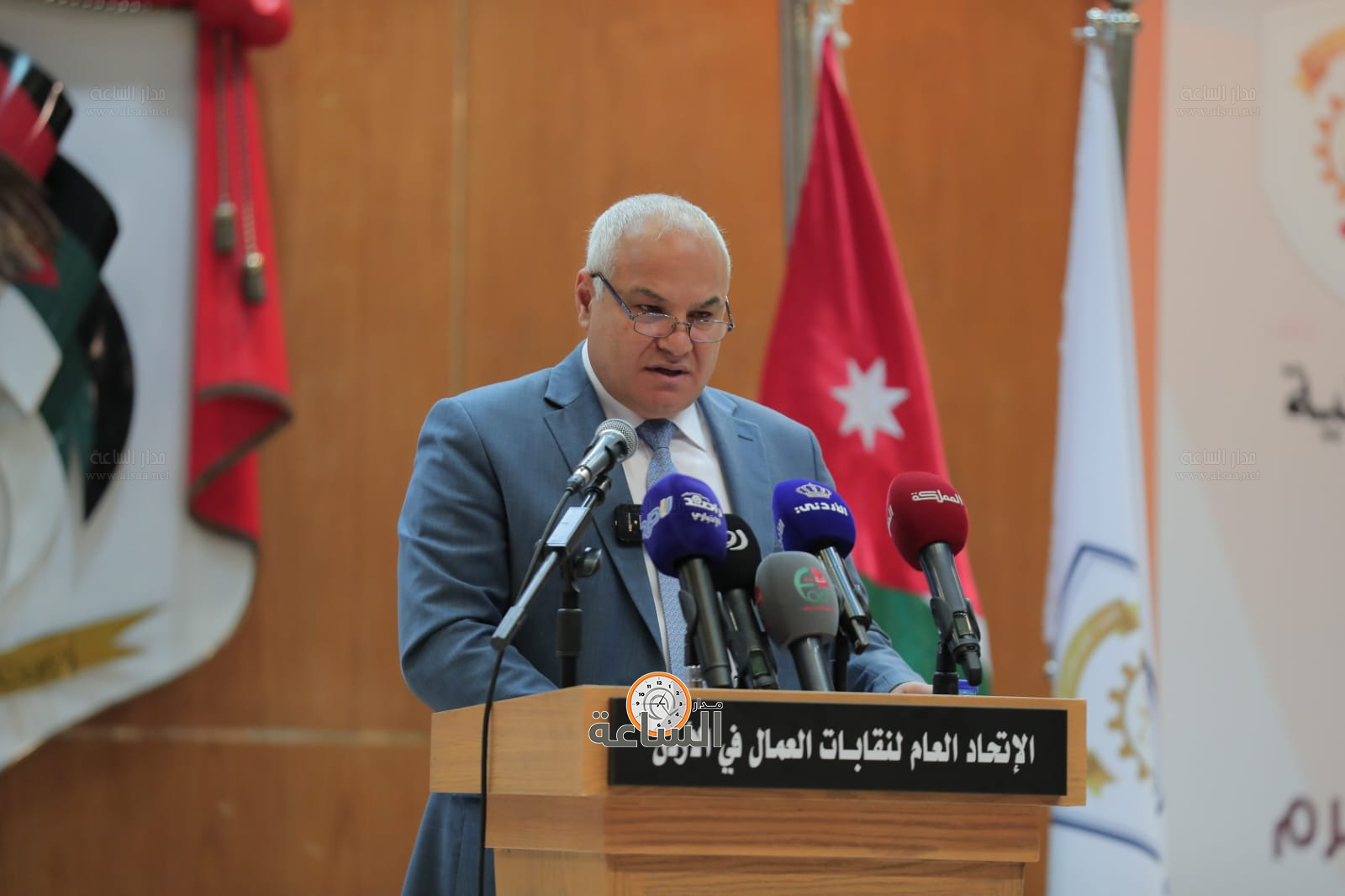 Madar Al-Saa Images 0.006237563853628281