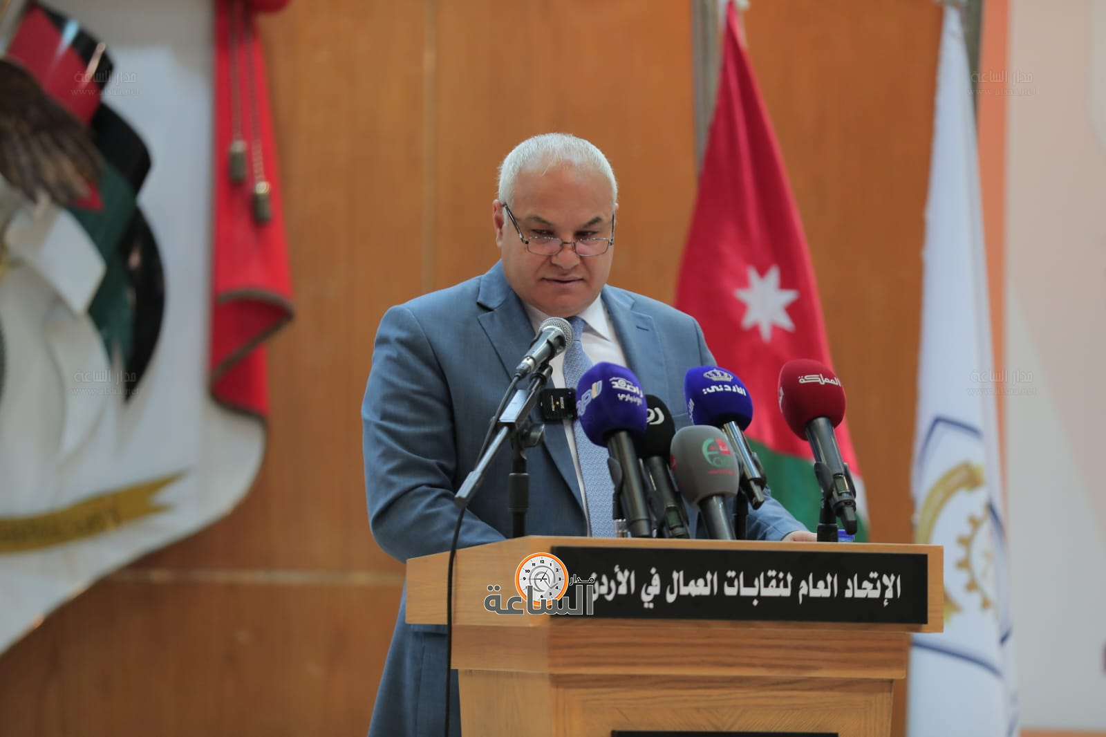 Madar Al-Saa Images 0.15393483235126337