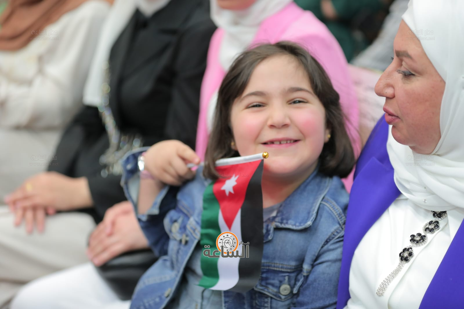 Madar Al-Saa Images 0.6378267953597826